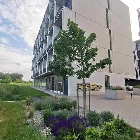 Hotel apartamentowy Travel&sleep Airport Zarembowicza Wrocław